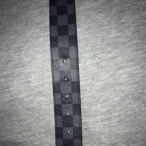 Louis Vuitton LV Logo Belt Authentic - Picture 2 of 5